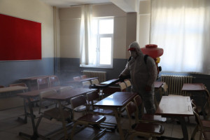 Kapaklı’da Okullar Dezenfekte Ediliyor